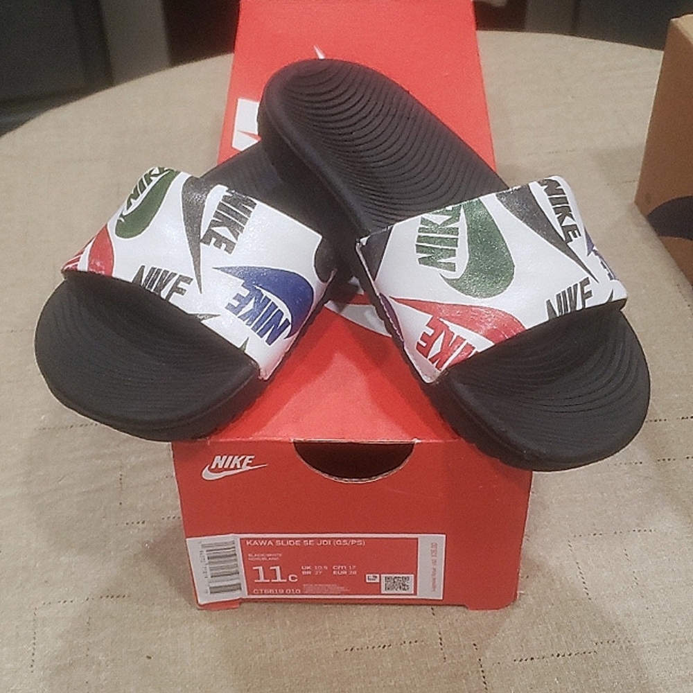 Nike KAWA Slides